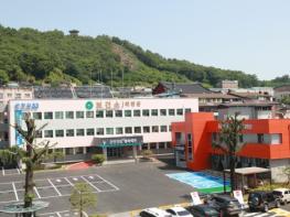 예천군, 세자녀 이상 가족 진료비 지원 강화 기사 이미지