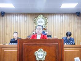 영주시의회 김화숙 의원 “영주시 친환경 현수막 사용과 폐현수막 재활용 방안 촉구” 기사 이미지