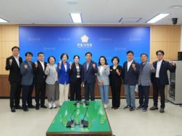 안동시의회 문화복지정책연구회, 2026년 연구활동 방향 및 운영방안 논의 기사 이미지